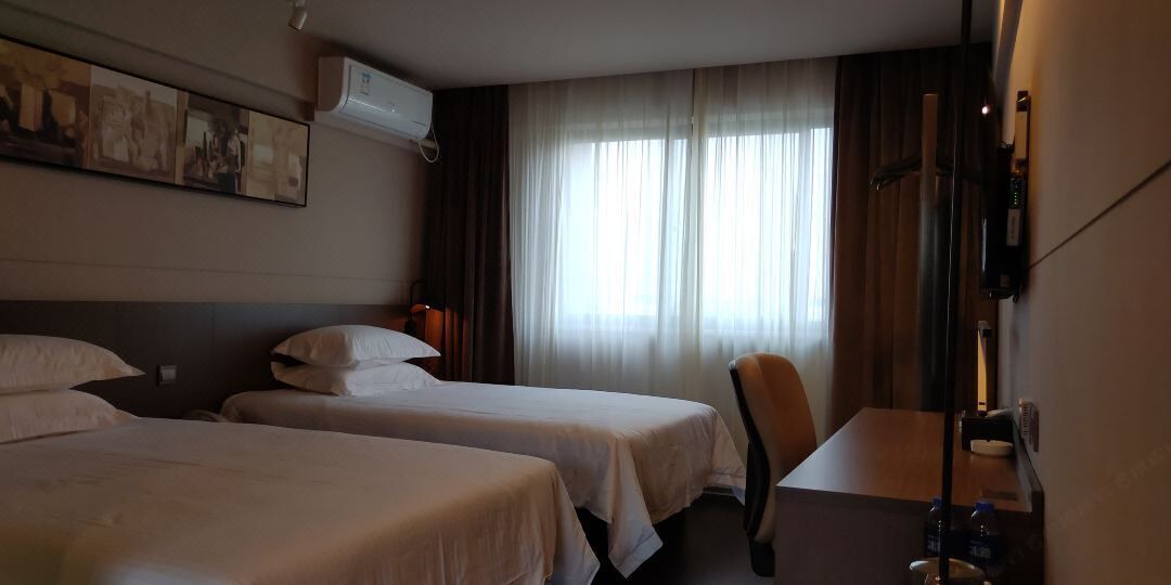 Photo of Bedroom in Huli