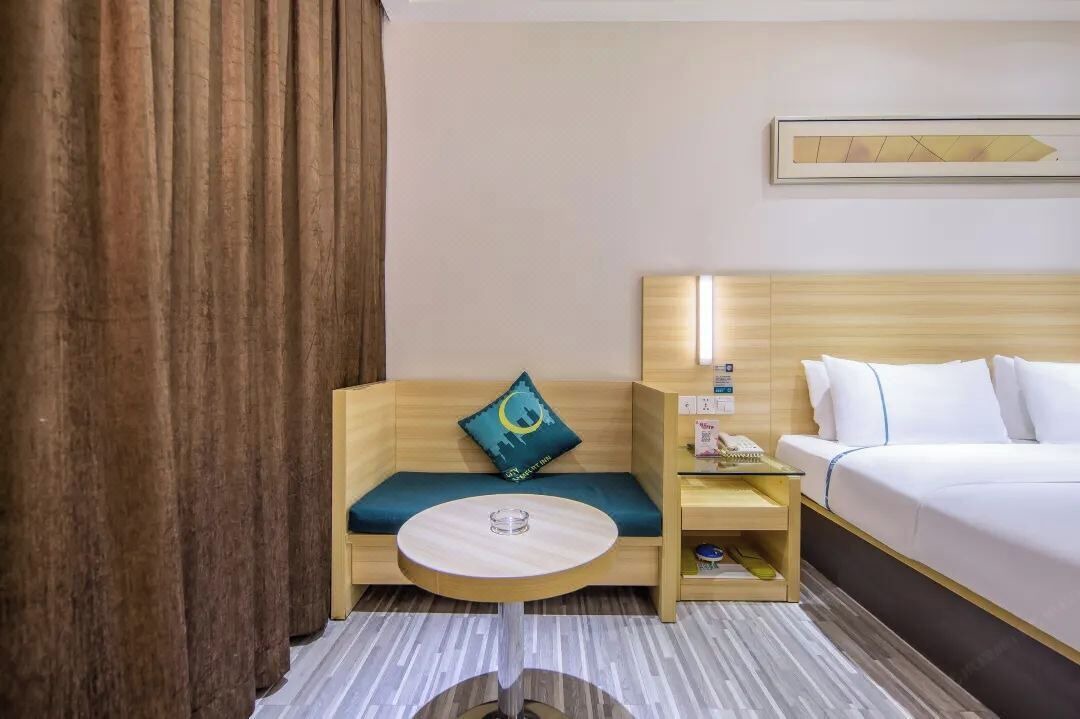 Photo of Bedroom in Doumen