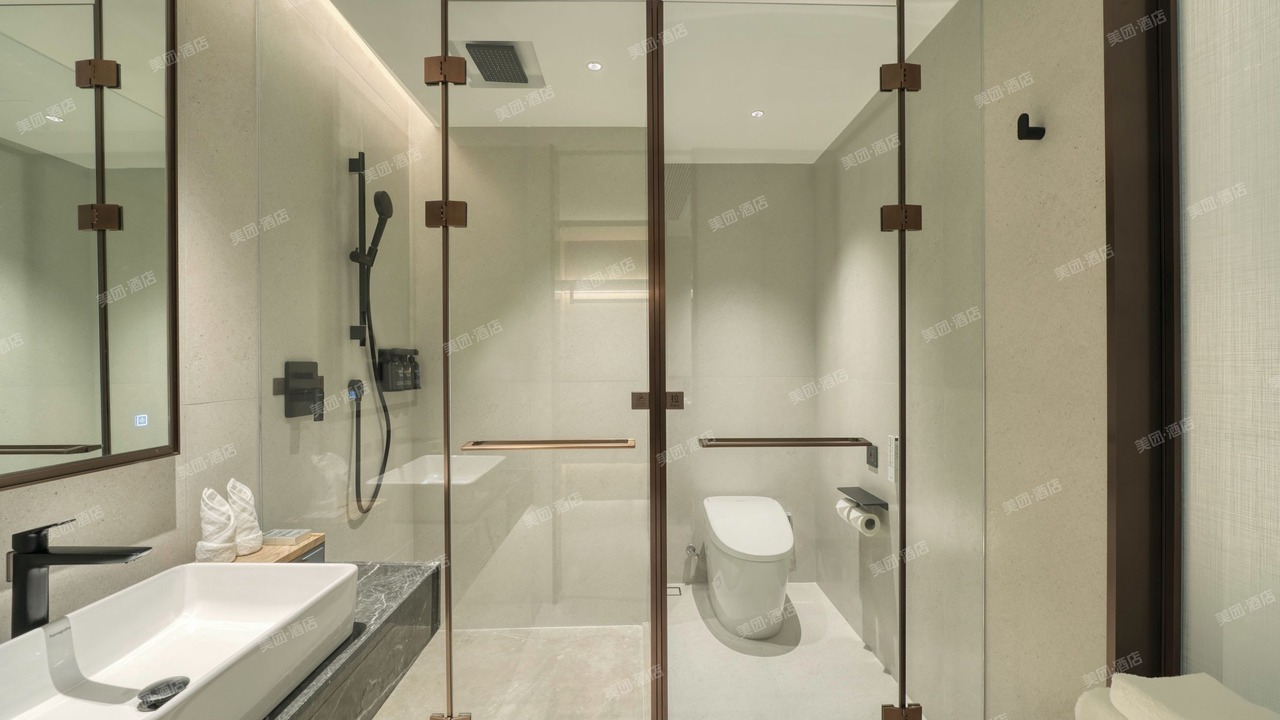 Photo of Bathroom in Xinfeng County