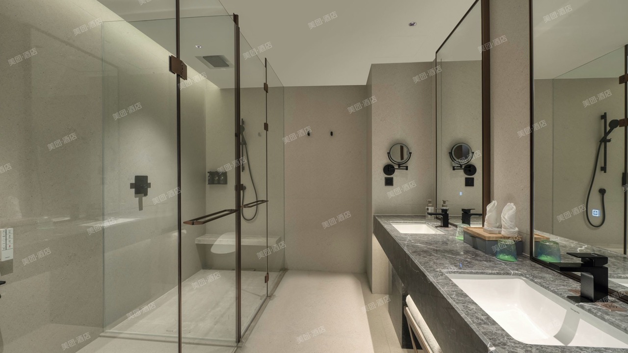 Photo of Bathroom in Xinfeng County