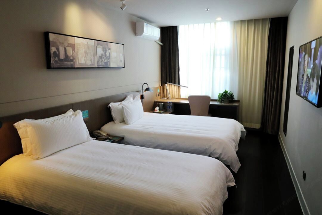 Photo of Bedroom in Wuhan