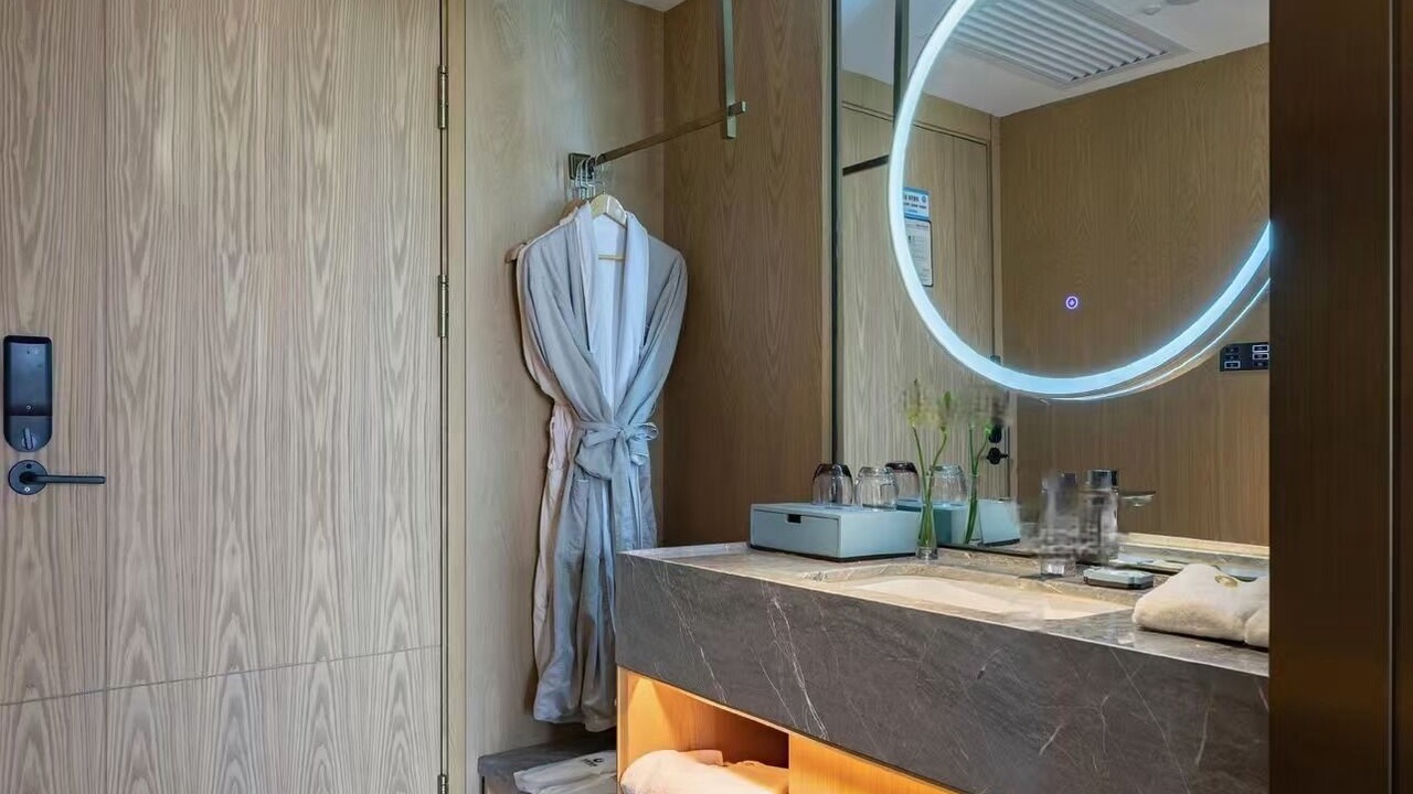 Photo of Bathroom in Yue Lu