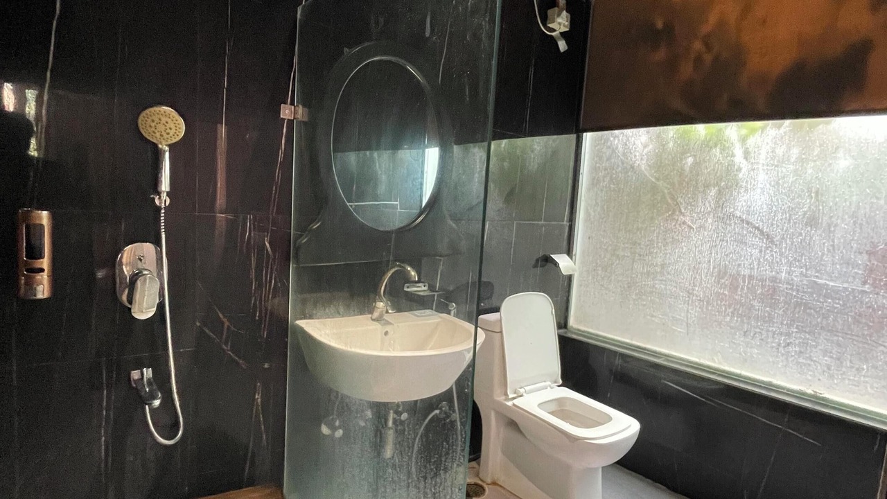 Photo of Bathroom in Naraini