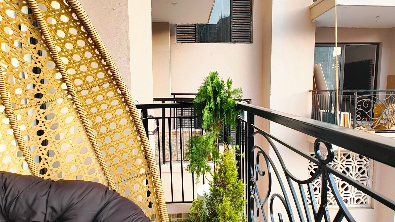 Photo of Patio Balcony in Hazratganj