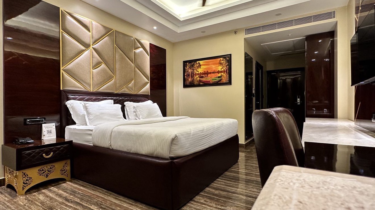 Photo of Bedroom in Dhampur