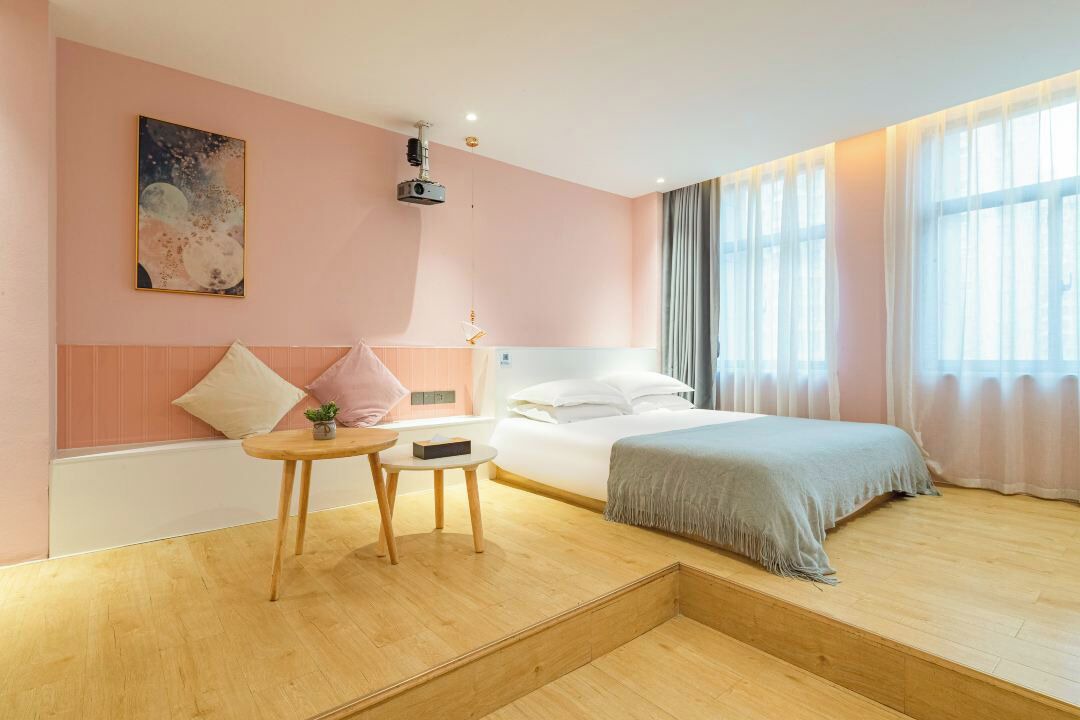 Photo of Bedroom in Yu Hua