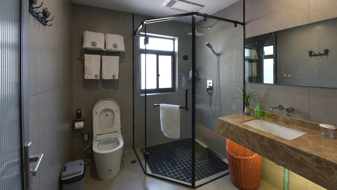 Photo of Bathroom in Fenghuang