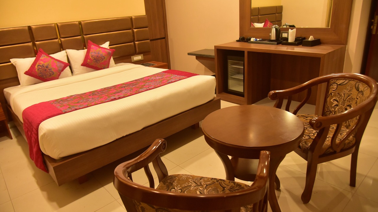 Photo of Bedroom in Sualkuchi