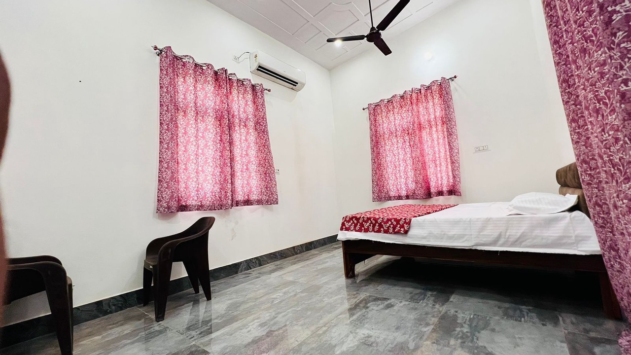 Photo of Bedroom in Kasganj