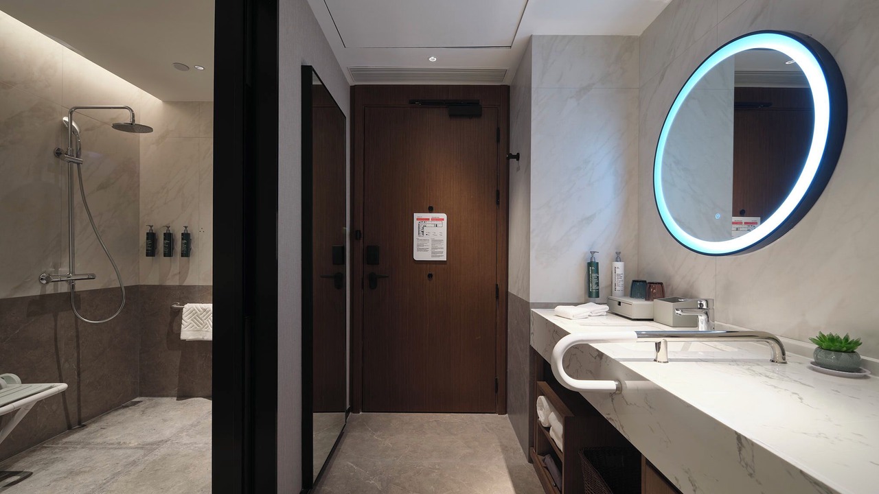Photo of Bathroom in Lixia District