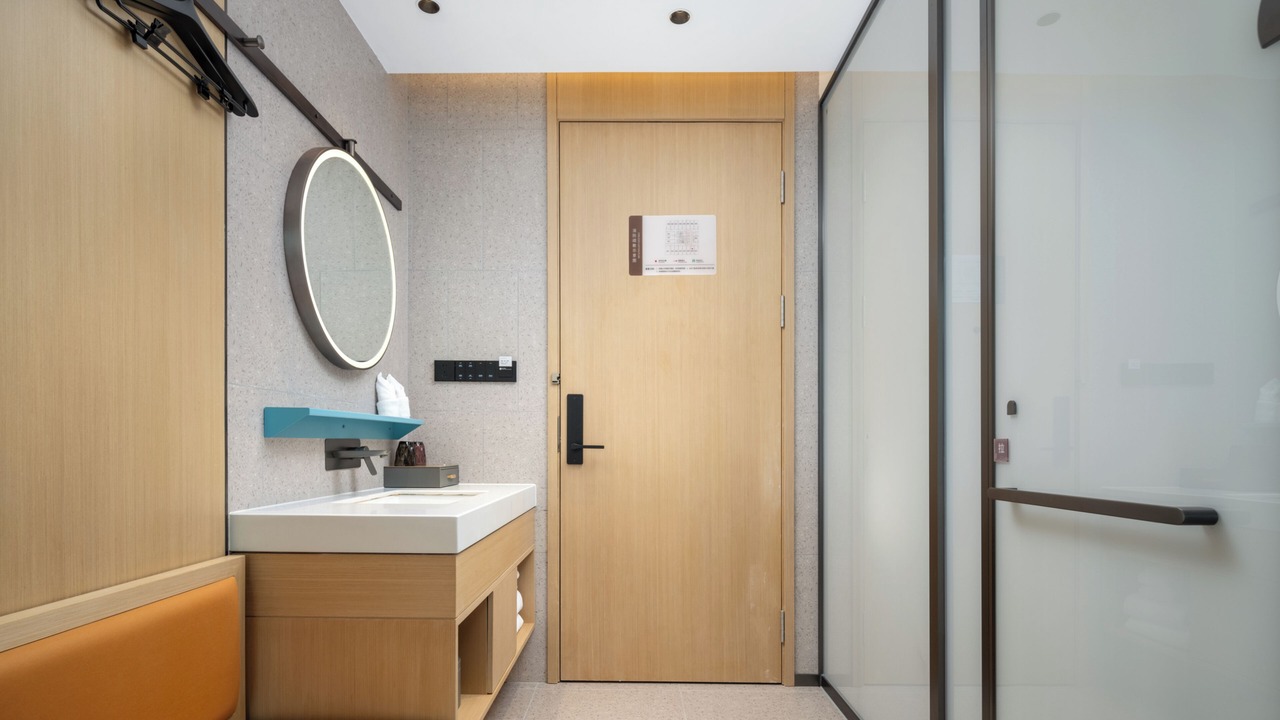 Photo of Bathroom in Zhuhai Gongbei