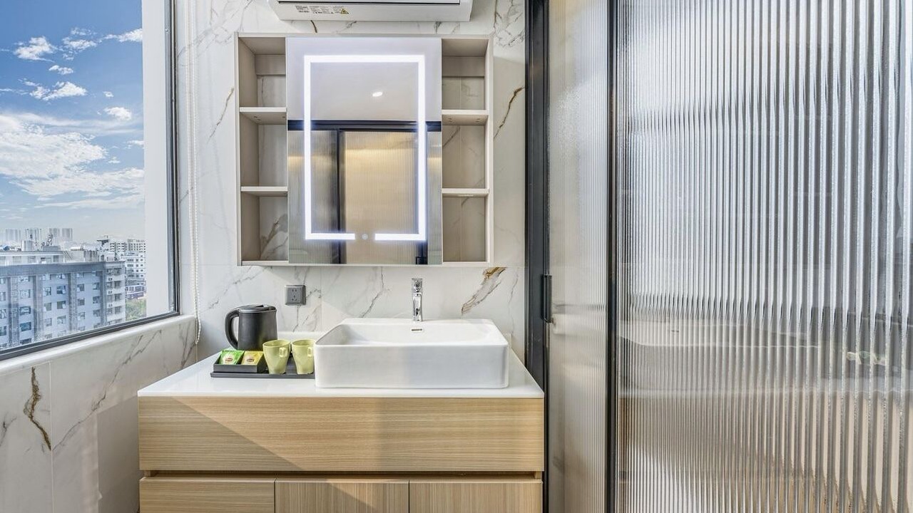 Photo of Bathroom in Huaqiang North