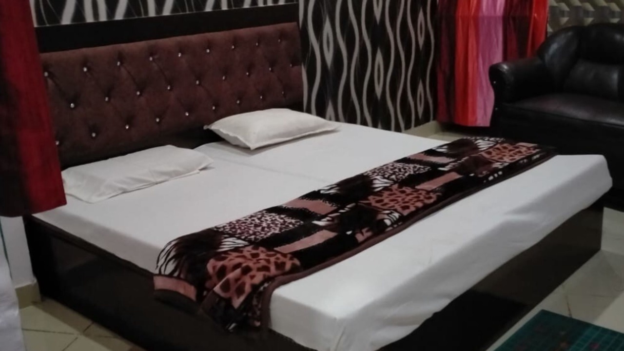 Photo of Bedroom in Hapur