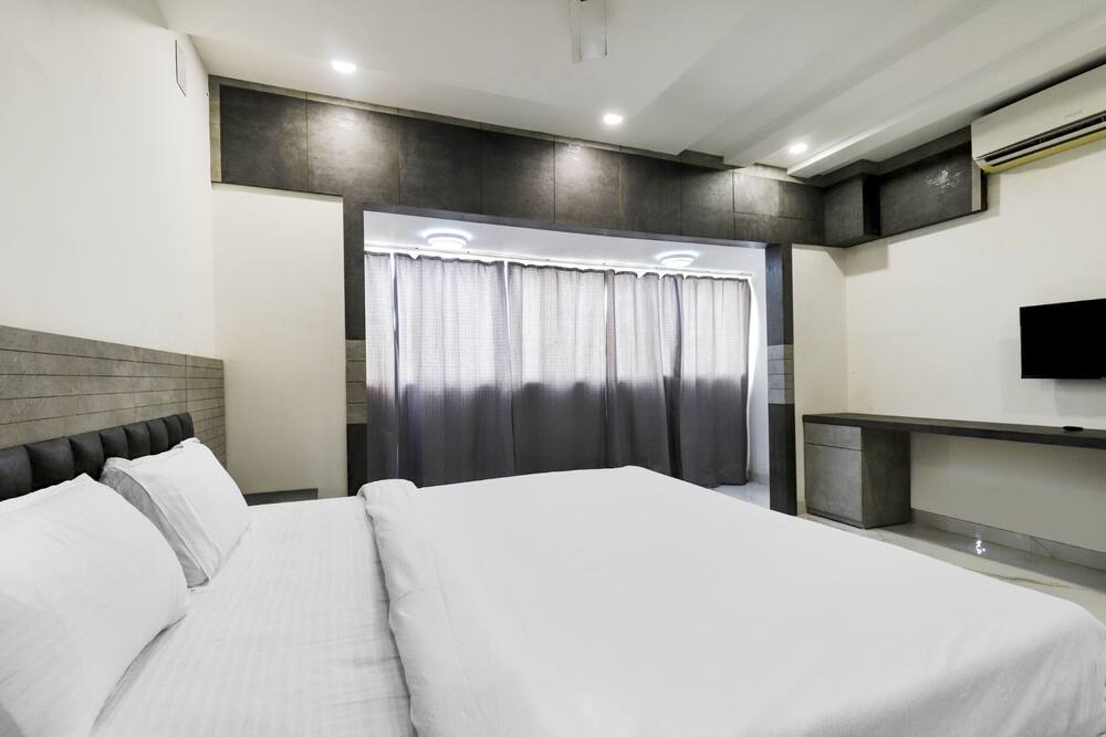 Photo of Bedroom in Sualkuchi