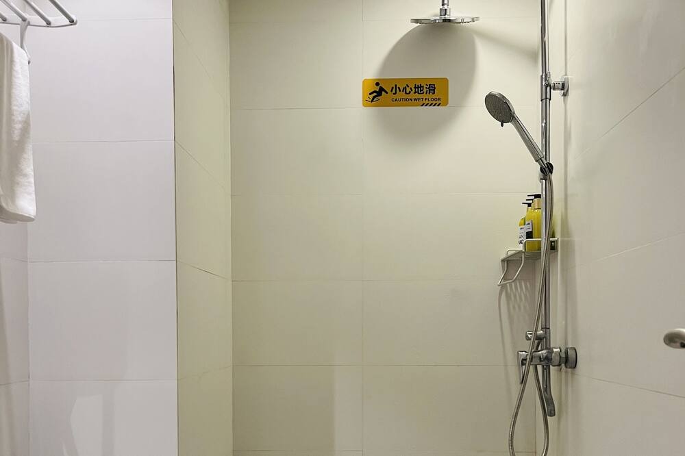 Photo of Bathroom in Shangqing Temple