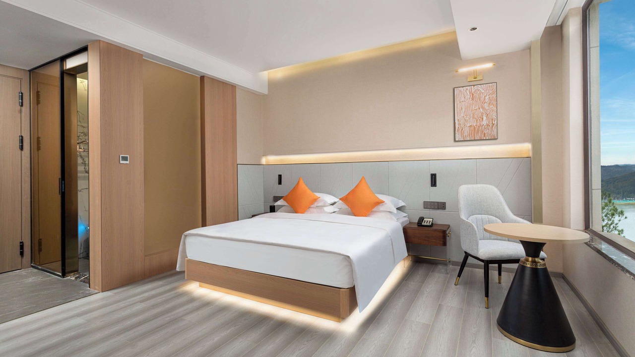 Photo of Bedroom in Mile