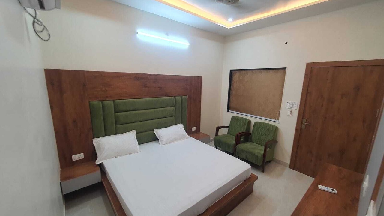 Photo of Bedroom in Govardhan