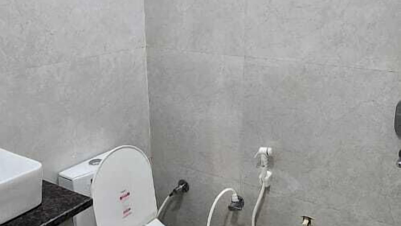 Photo of Bathroom in Govardhan