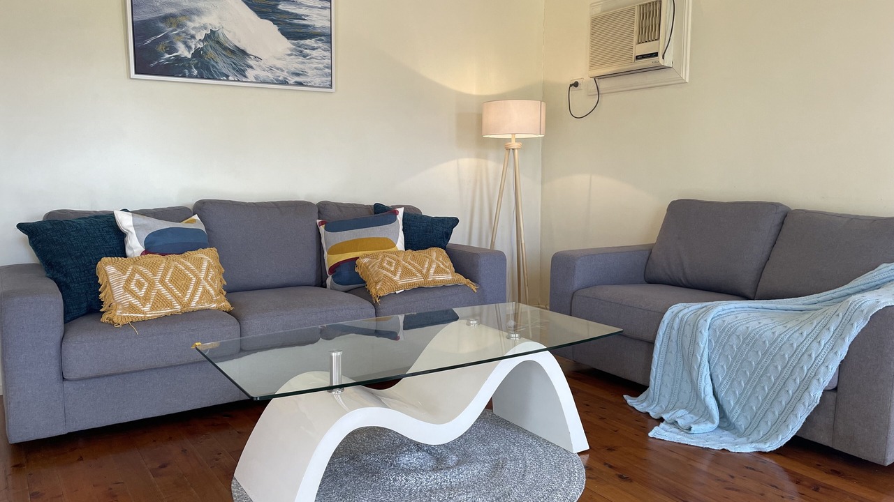 Photo of Livingroom in Eschol Park