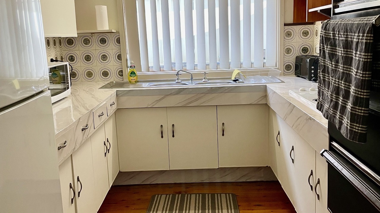 Photo of Kitchen in Eschol Park
