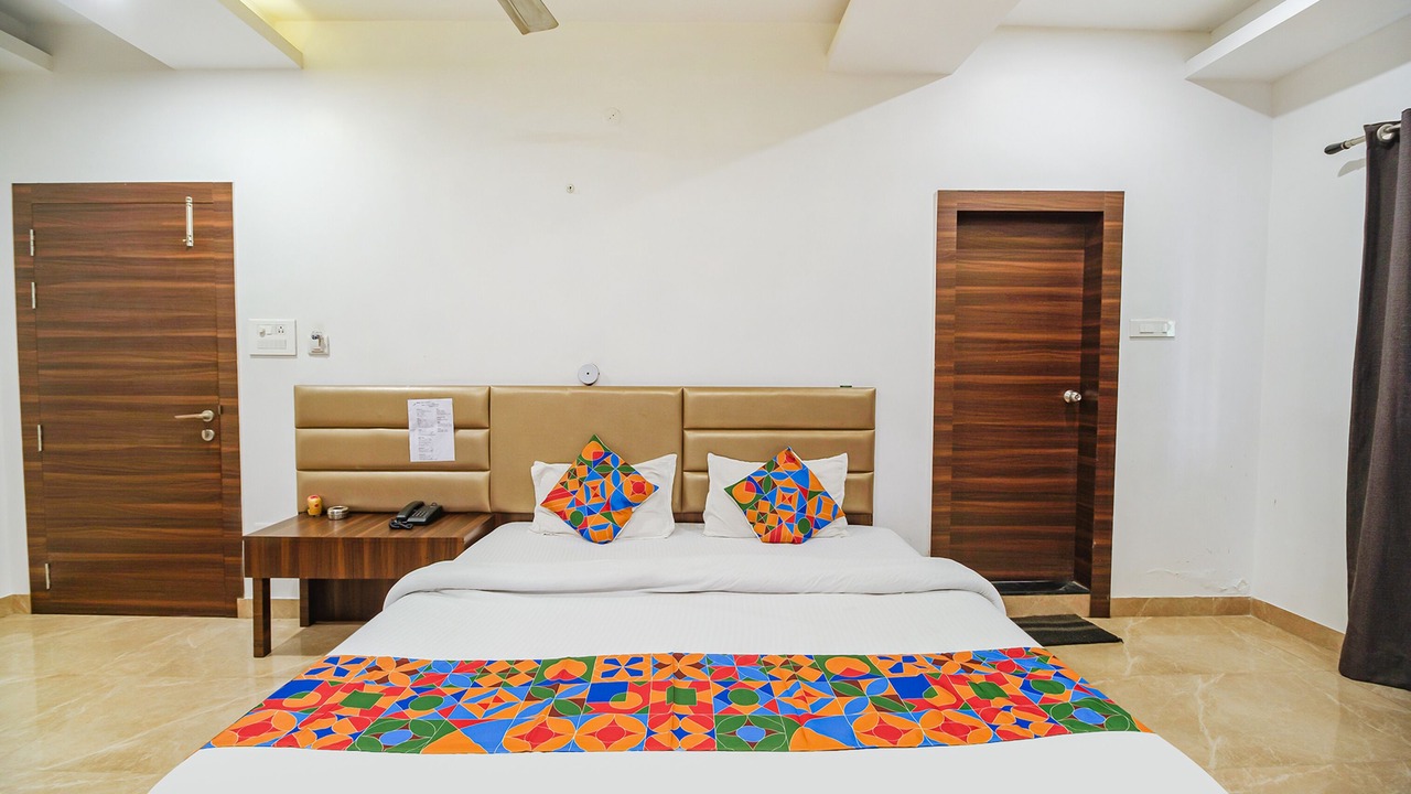 Photo of Bedroom in Sualkuchi
