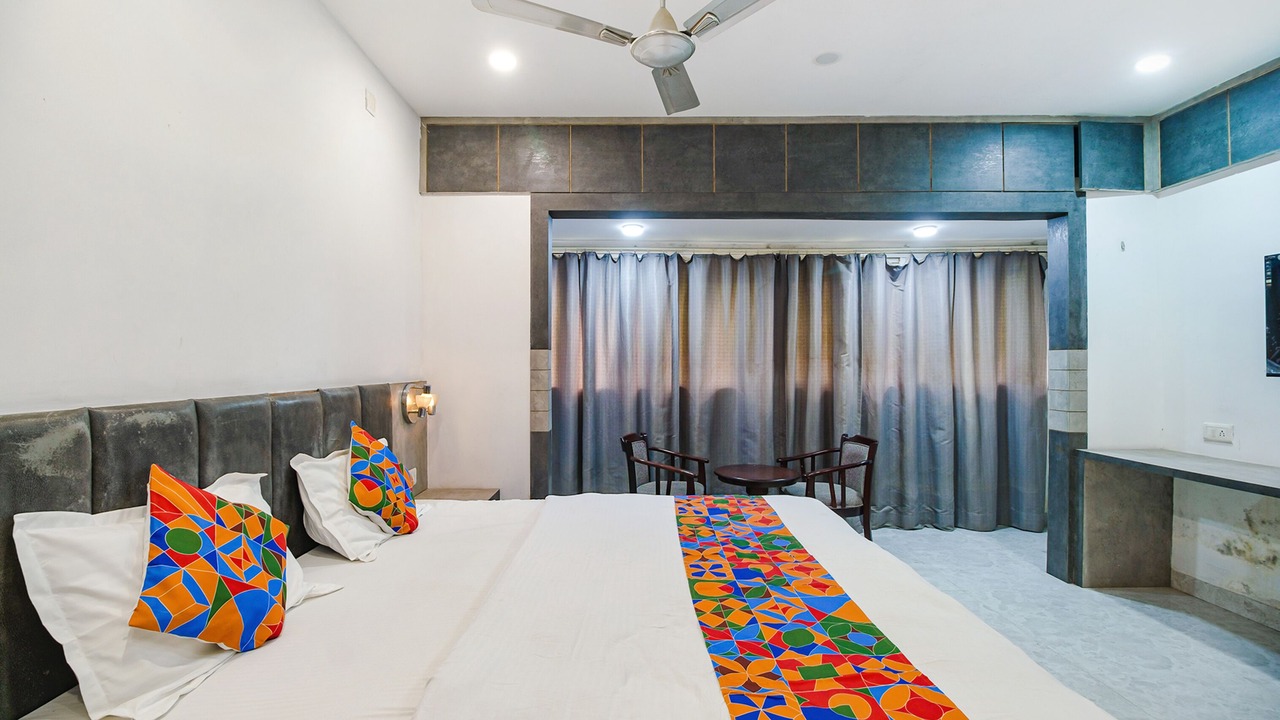 Photo of Bedroom in Sualkuchi