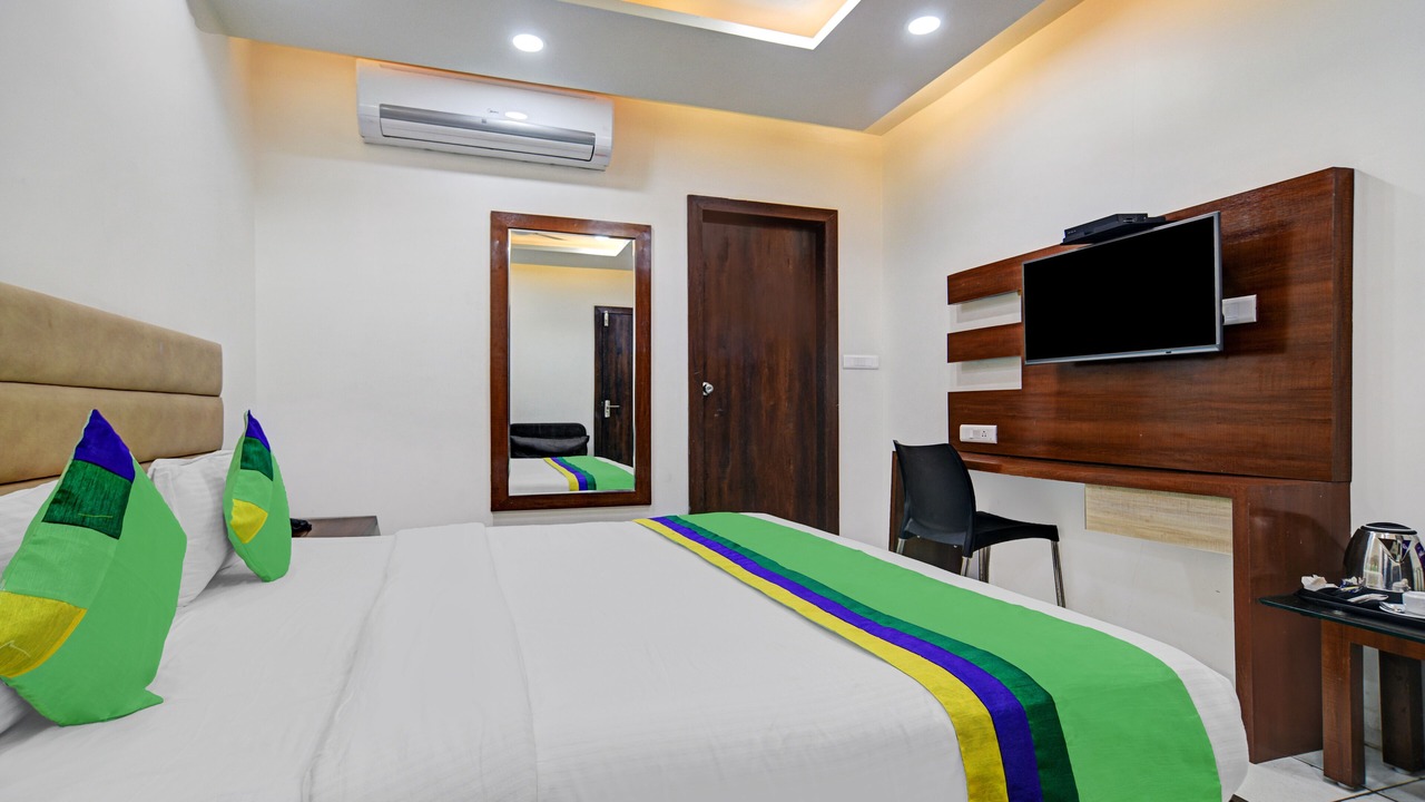 Photo of Bedroom in Sualkuchi