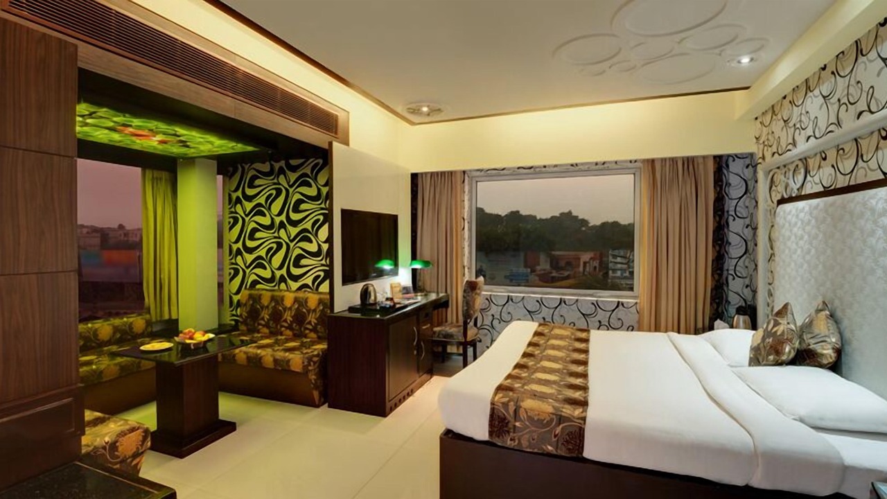 Photo of Bedroom in Fatehabad Road