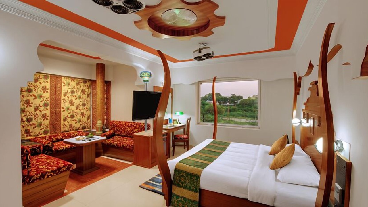 Photo of Bedroom in Fatehabad Road