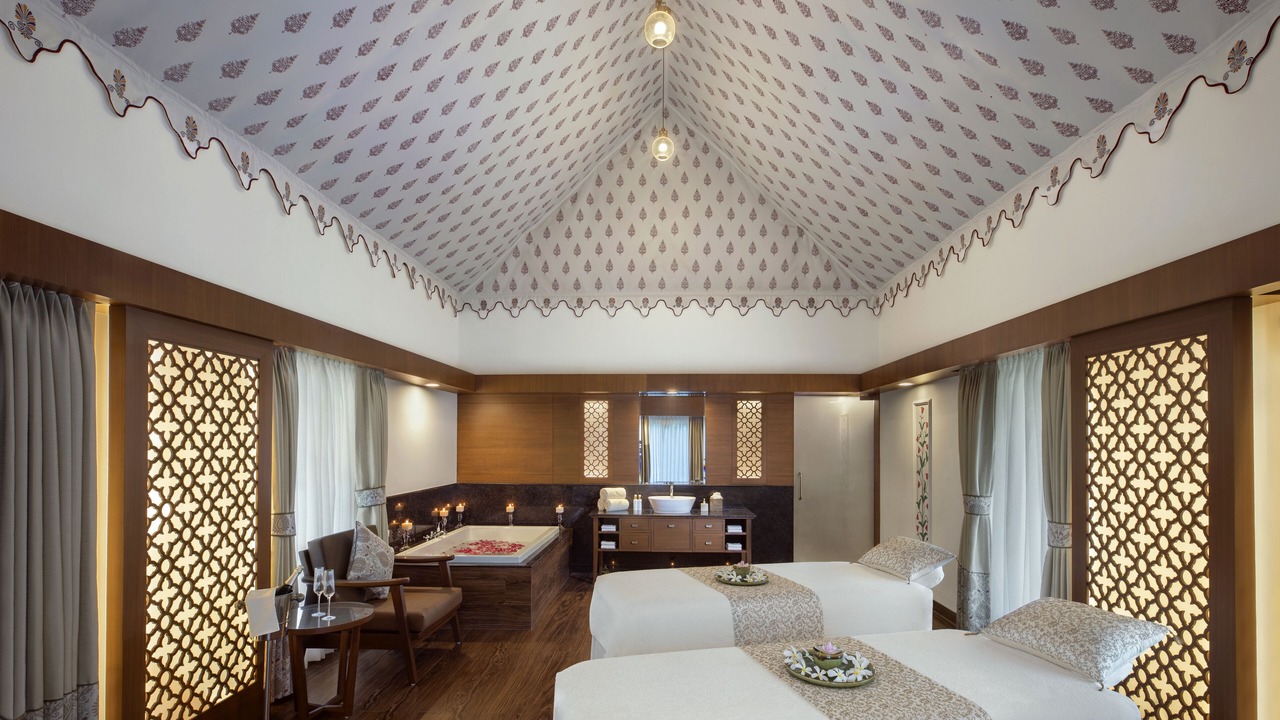 Photo of Bedroom in Taj Ganj