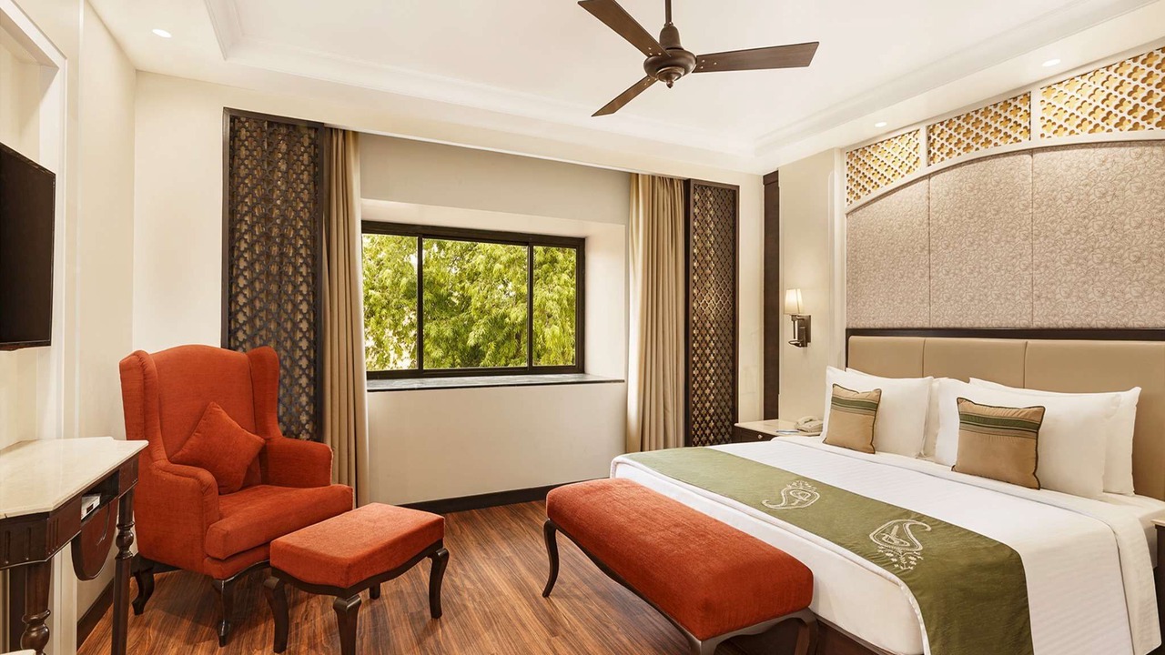 Photo of Bedroom in Hazratganj