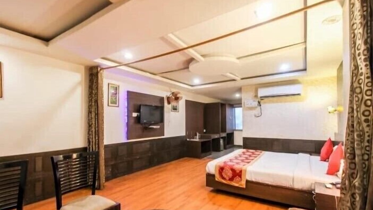 Photo of Bedroom in Charbagh