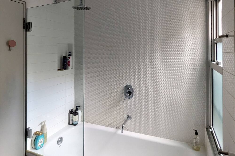 Photo of Bathroom in Erskineville