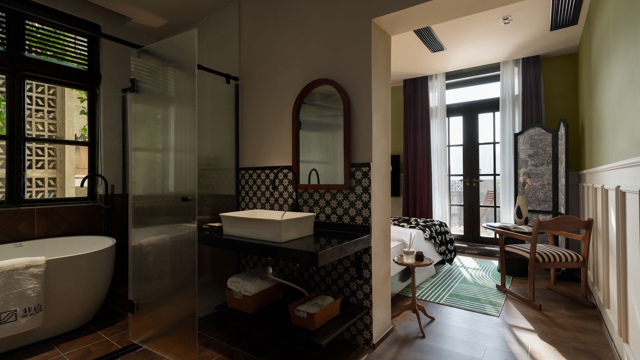 Photo of Bathroom in Wusheng County