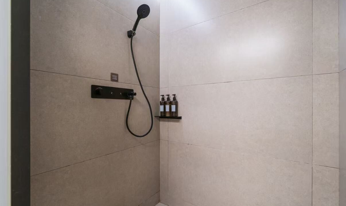 Photo of Bathroom in Downtown Hangzhou