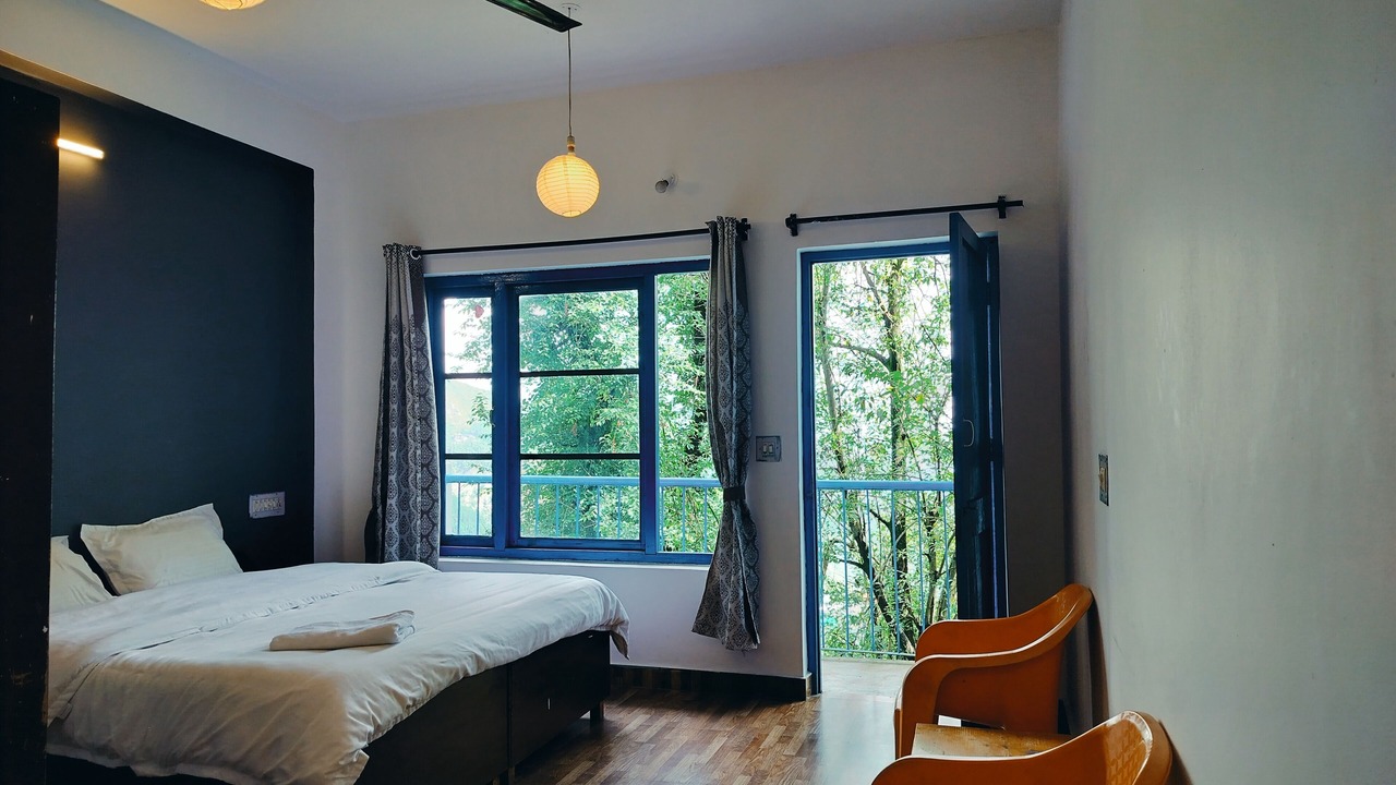 Photo of Patio Balcony in Bhagsu Nag
