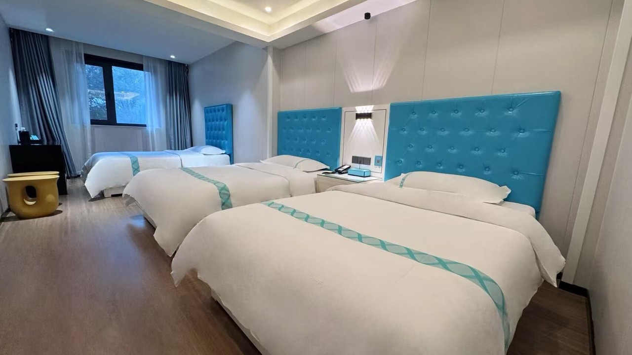Photo of Bedroom in Fang County