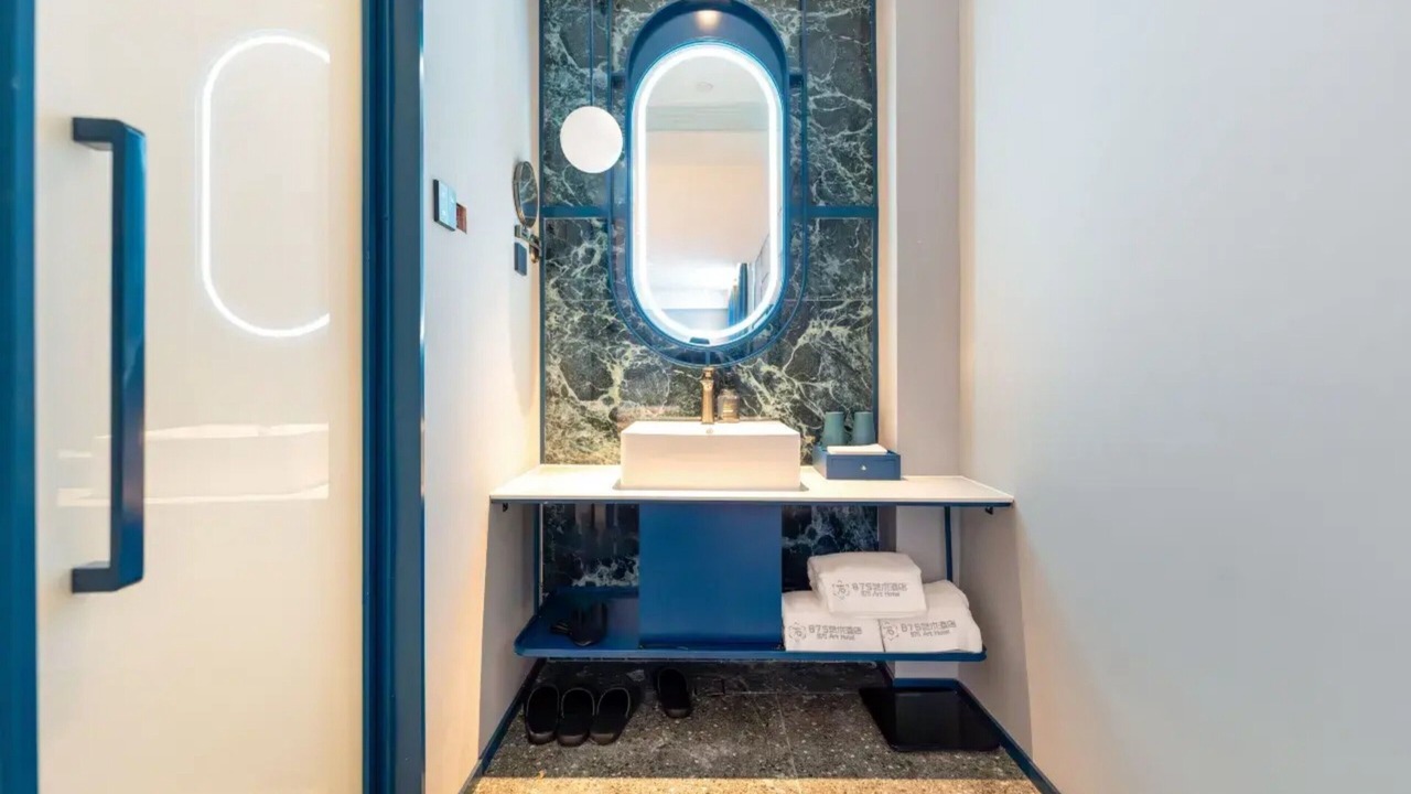 Photo of Bathroom in Yanta Qu