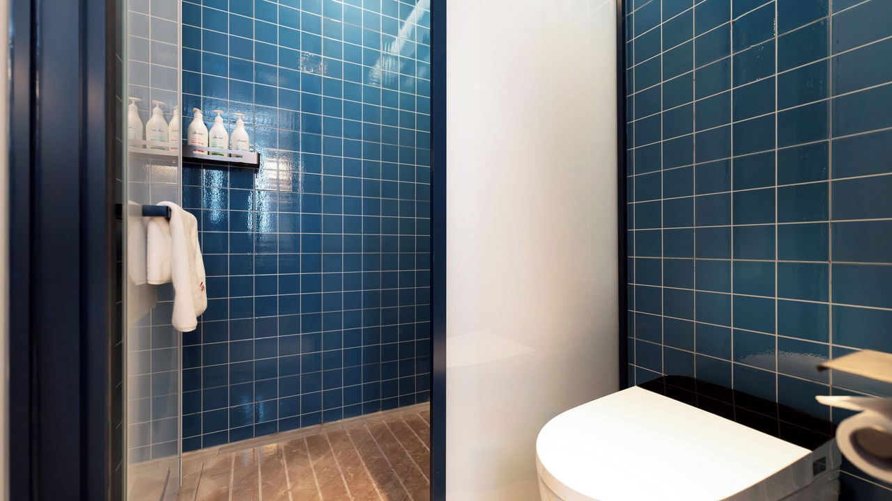 Photo of Bathroom in Yanta Qu