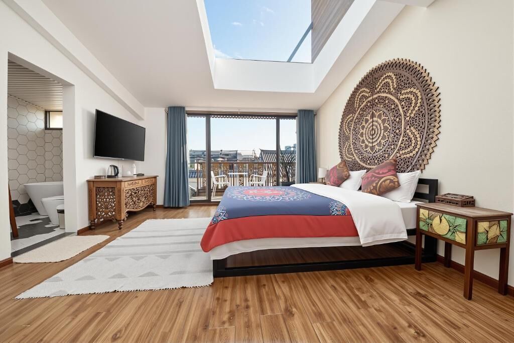 Photo of Bedroom in Dali Ancient Town