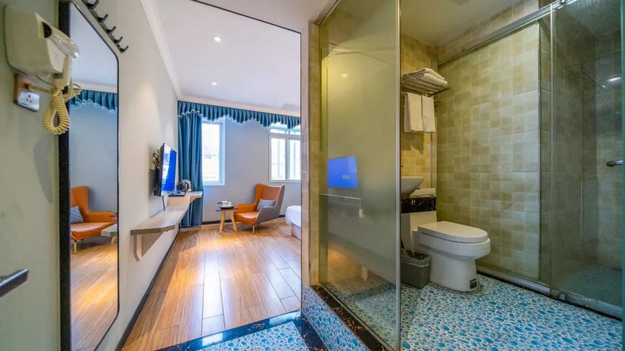 Photo of Bathroom in Jin'an District