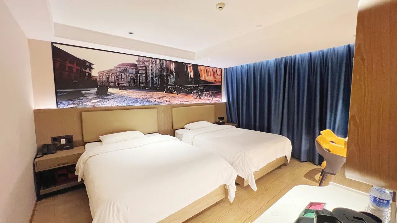 Photo of Bedroom in Longgang