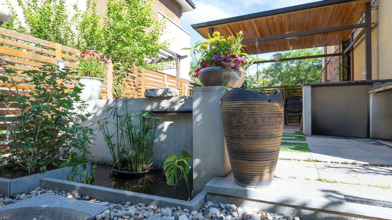 Photo of Patio Balcony in Gubei Water Town