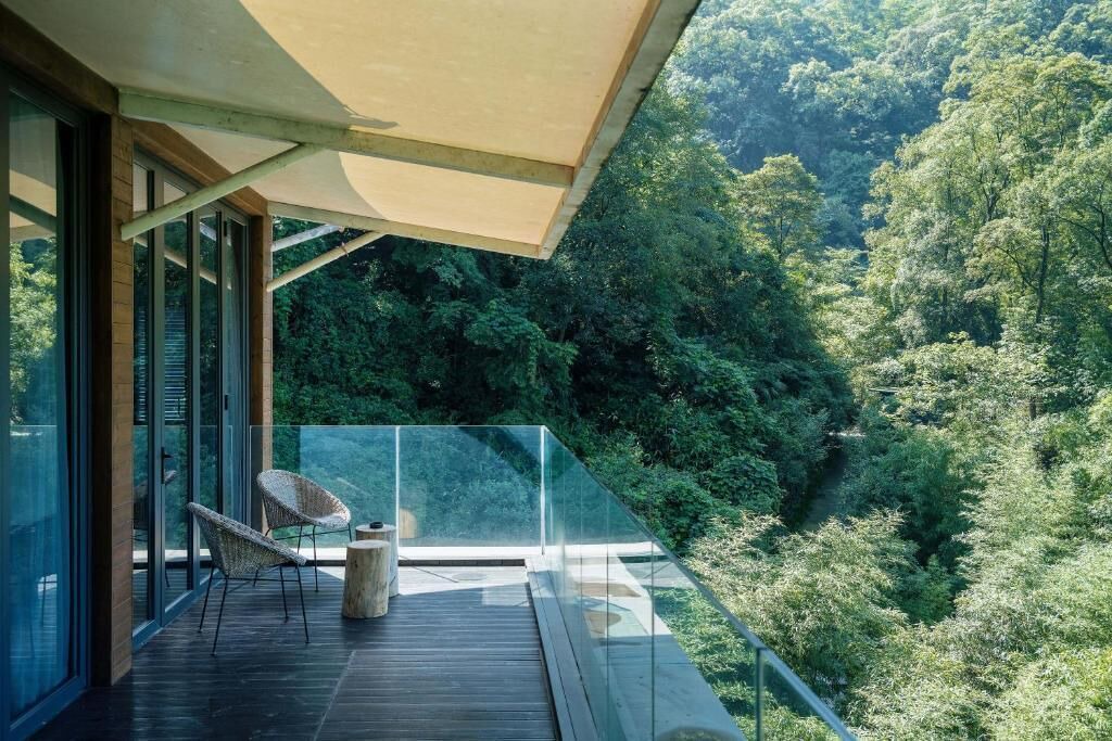 Photo of Patio Balcony in Dujiangyan