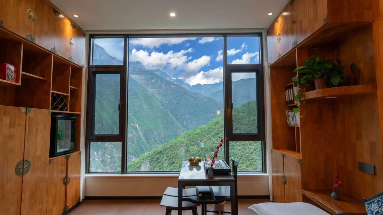 Photo of Patio Balcony in Yulong