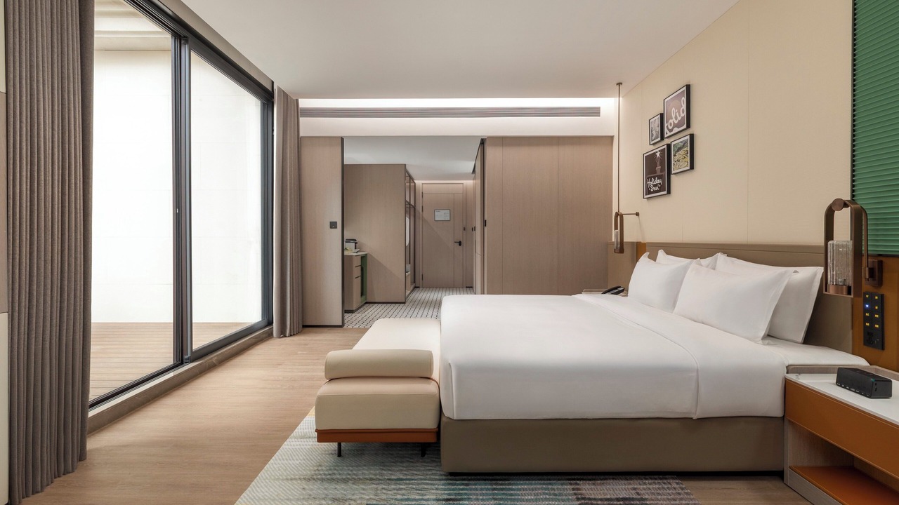 Photo of Bedroom in Mile