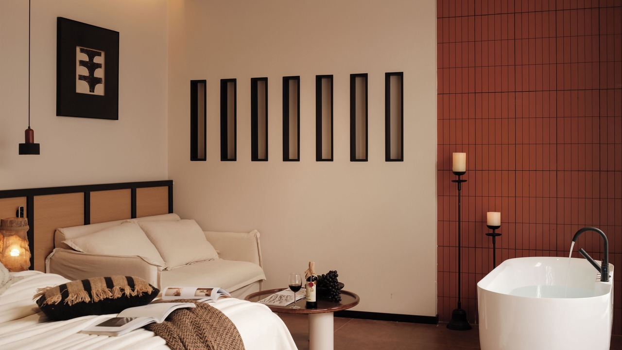 Photo of Bedroom in Shangri-La