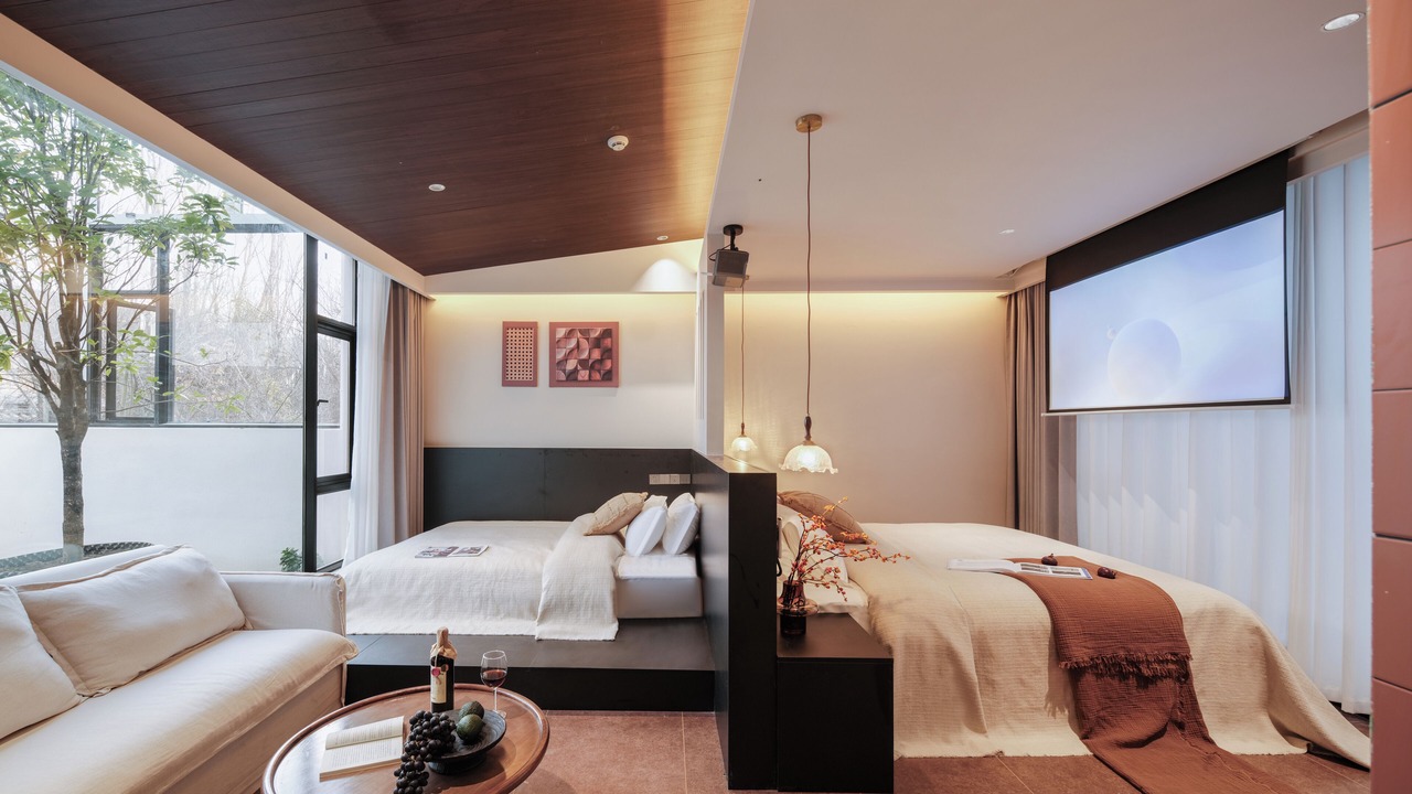 Photo of Bedroom in Shangri-La