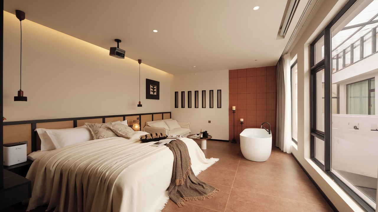Photo of Bedroom in Shangri-La