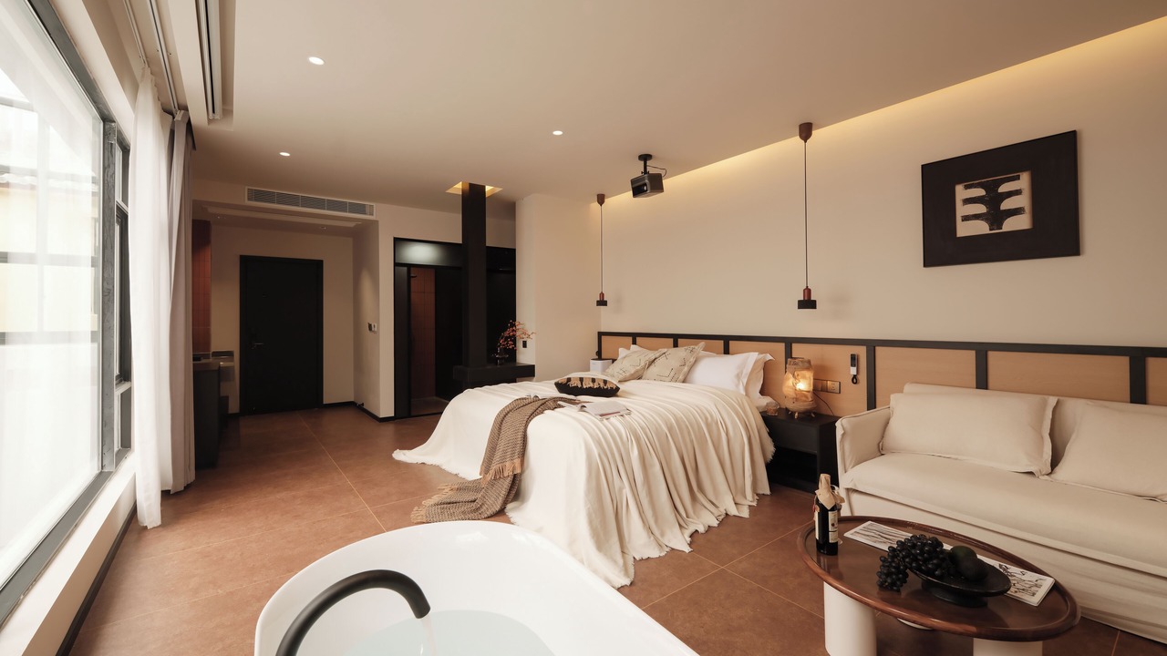 Photo of Bedroom in Shangri-La
